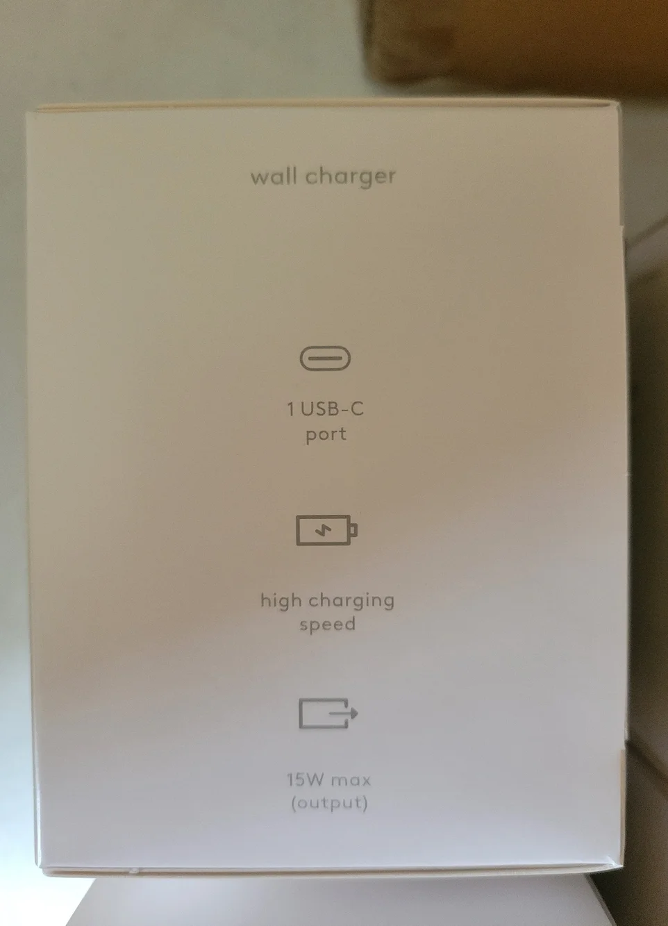 heyday Green Frog USB Wall Charger with Pink Cheeks